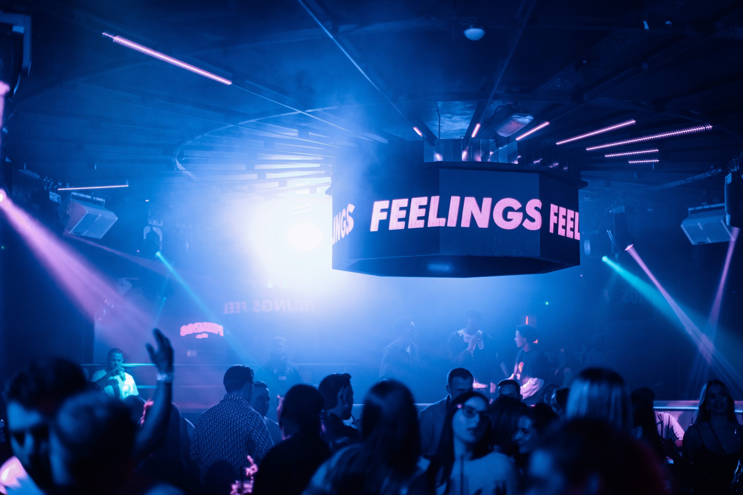 Feelings clubbing